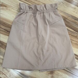 Lululemon Tan High-Waisted Trip Taker shirt